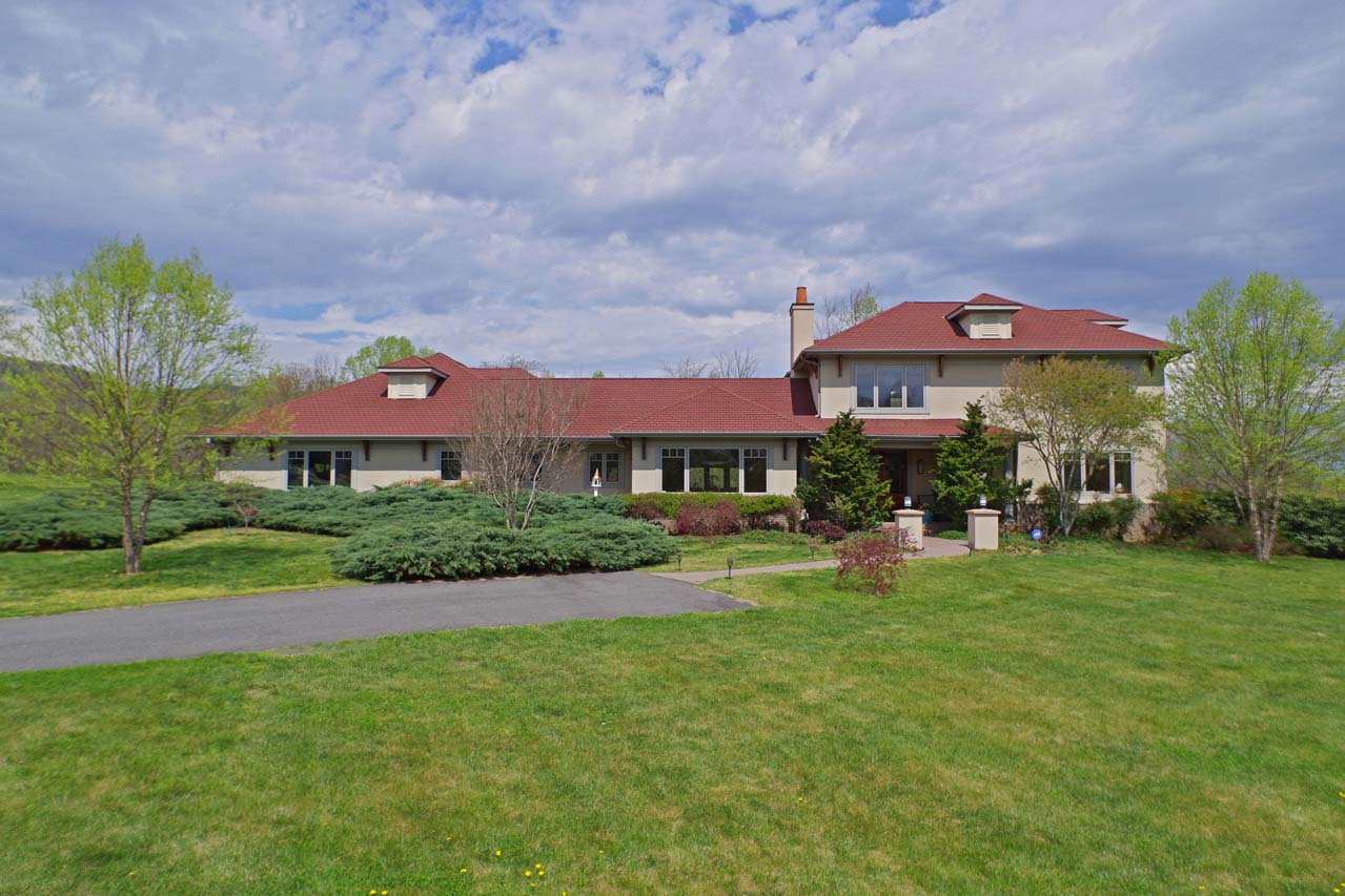 Homes for Sale in Greenwood Village, Greenwood, Virginia Pam Dent